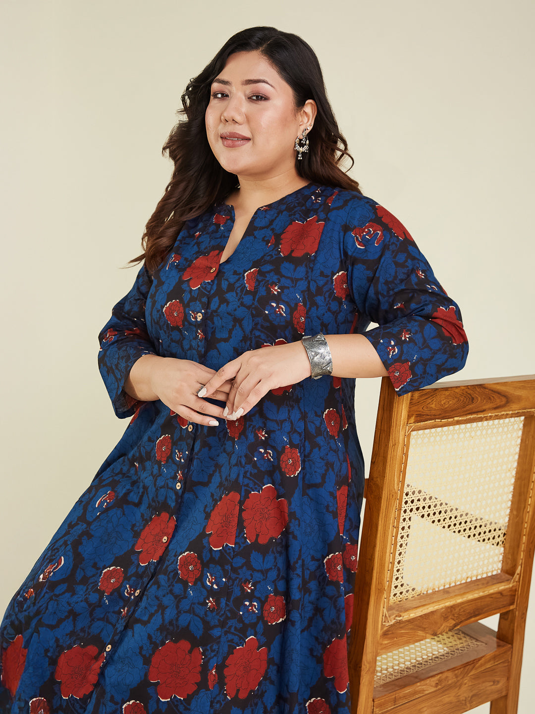 Janasya Dark Cotton Floral A-Line Kurta Set | Swadesiicart