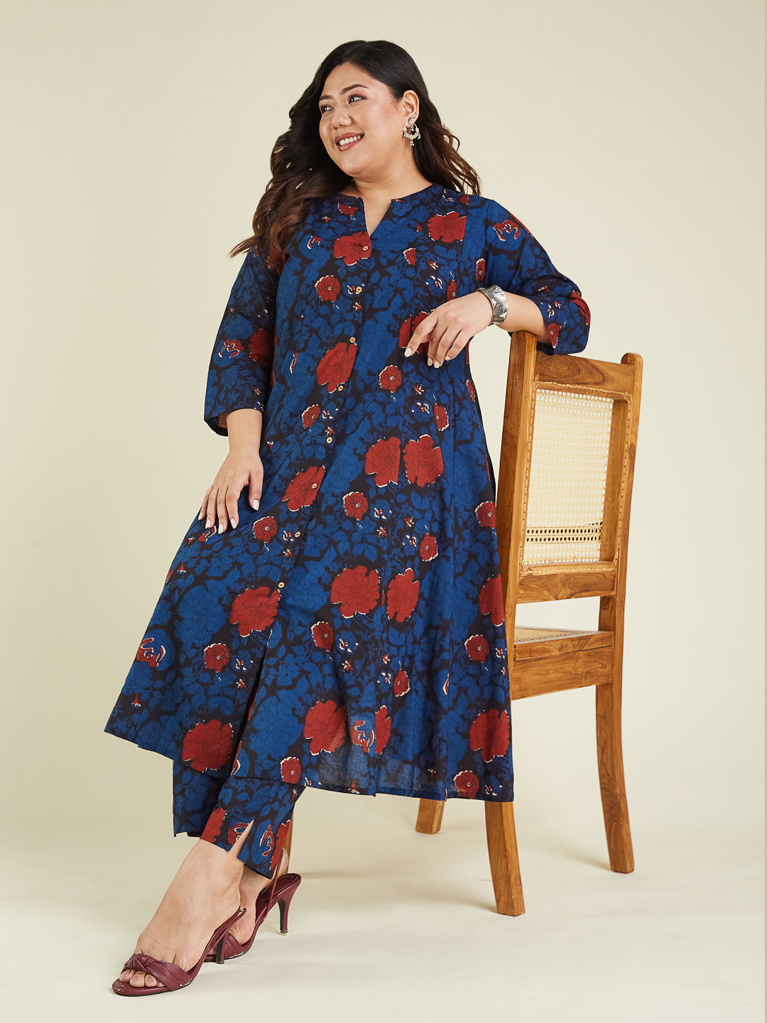 Janasya Dark Cotton Floral A-Line Kurta Set | Swadesiicart
