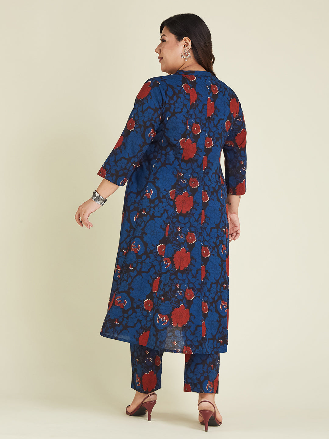 Janasya Dark Cotton Floral A-Line Kurta Set | Swadesiicart