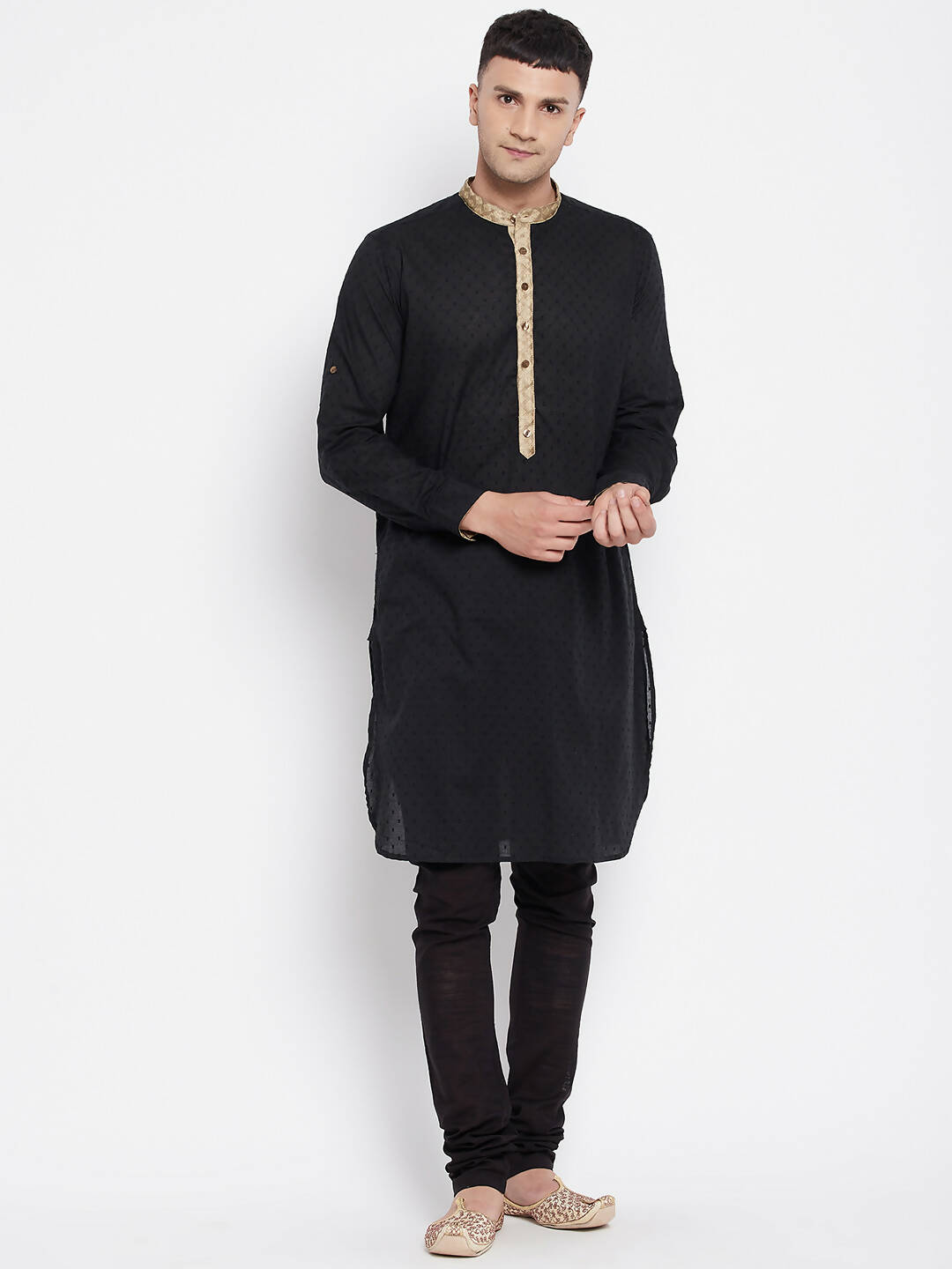 Even Apparels Black Pure Cotton Men's Kurta With Contrast Collar And Placket | Swadesiicart