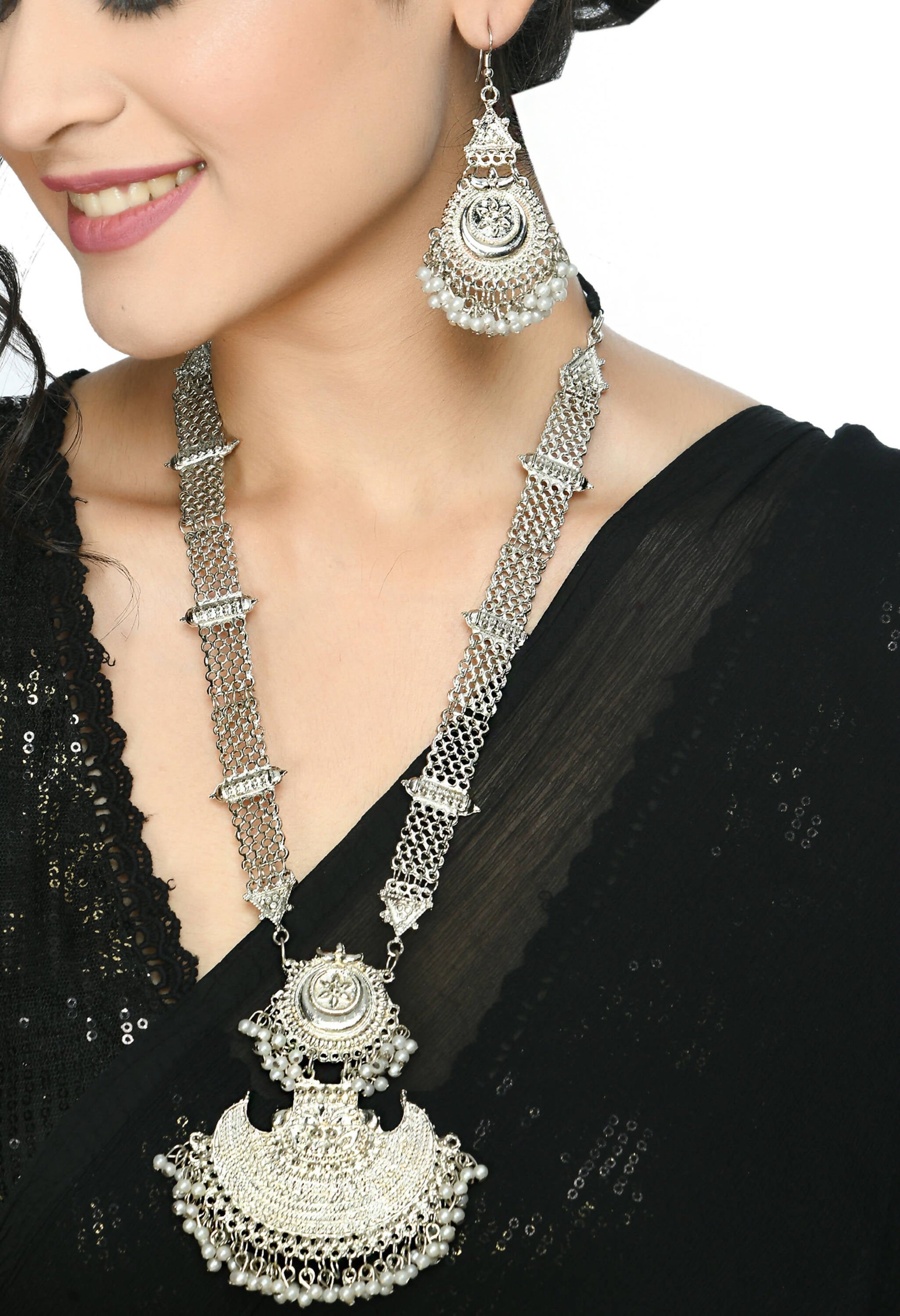 Mominos Fashion Johar Kamal Silver-Plated Brass Finish Rani Haar Statement Necklace For Women | Swadesiicart
