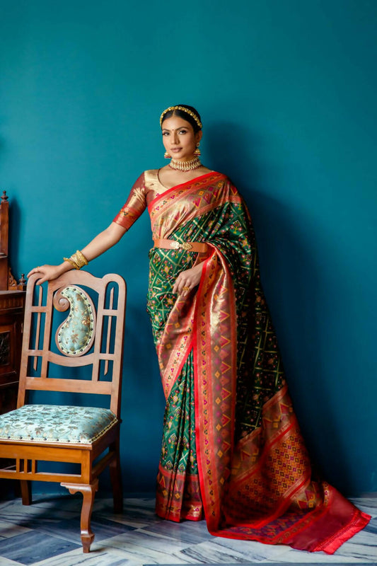 Vishnu Weaves Women's Bottle Green Patola Banarasi Silk Meenakari Zari Woven Saree with Blouse - Swadesiicart