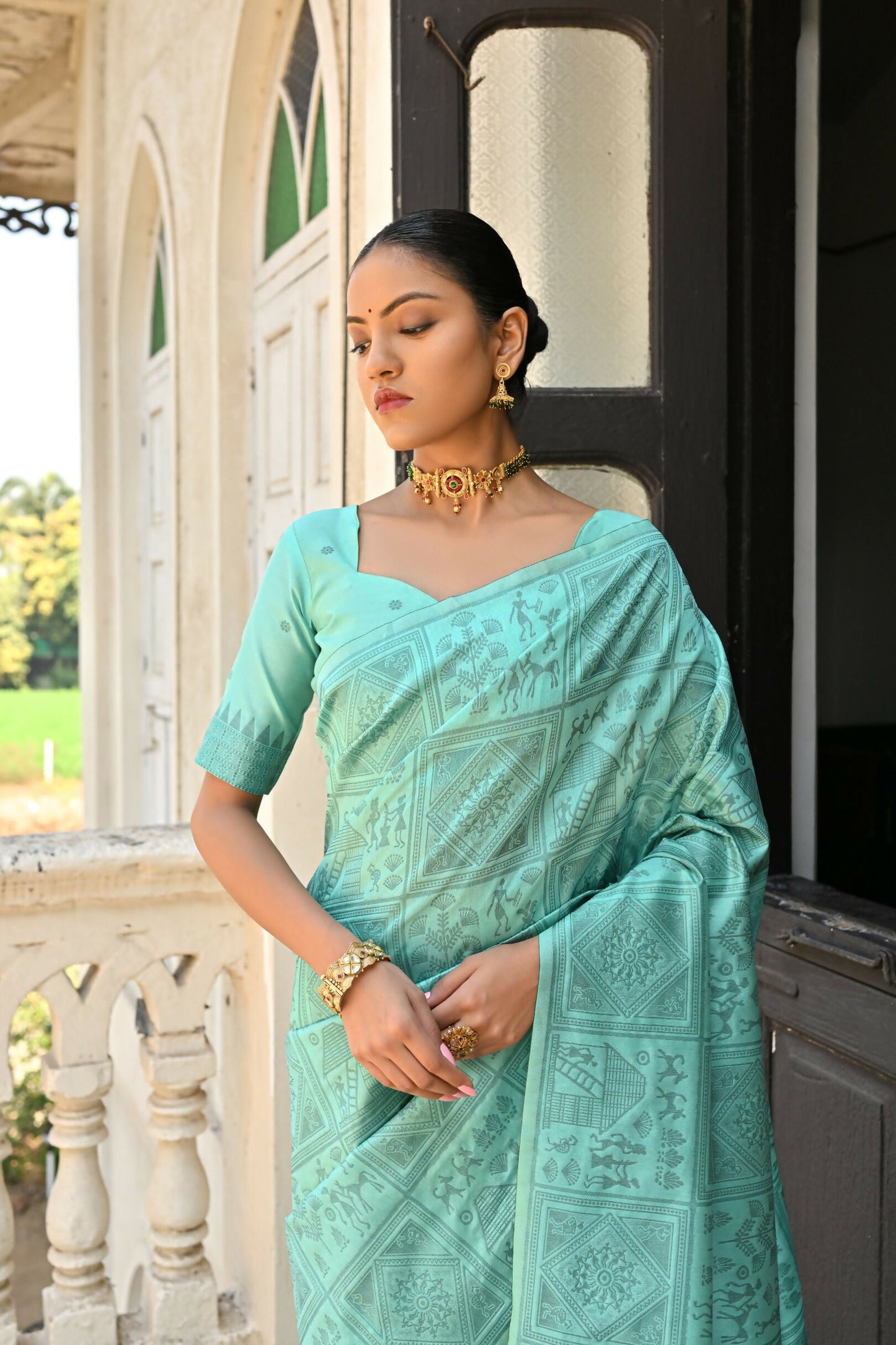 Vishnu Weaves Women's Sea-Green Handloom Raw Silk Saree with Blouse - Swadesiicart