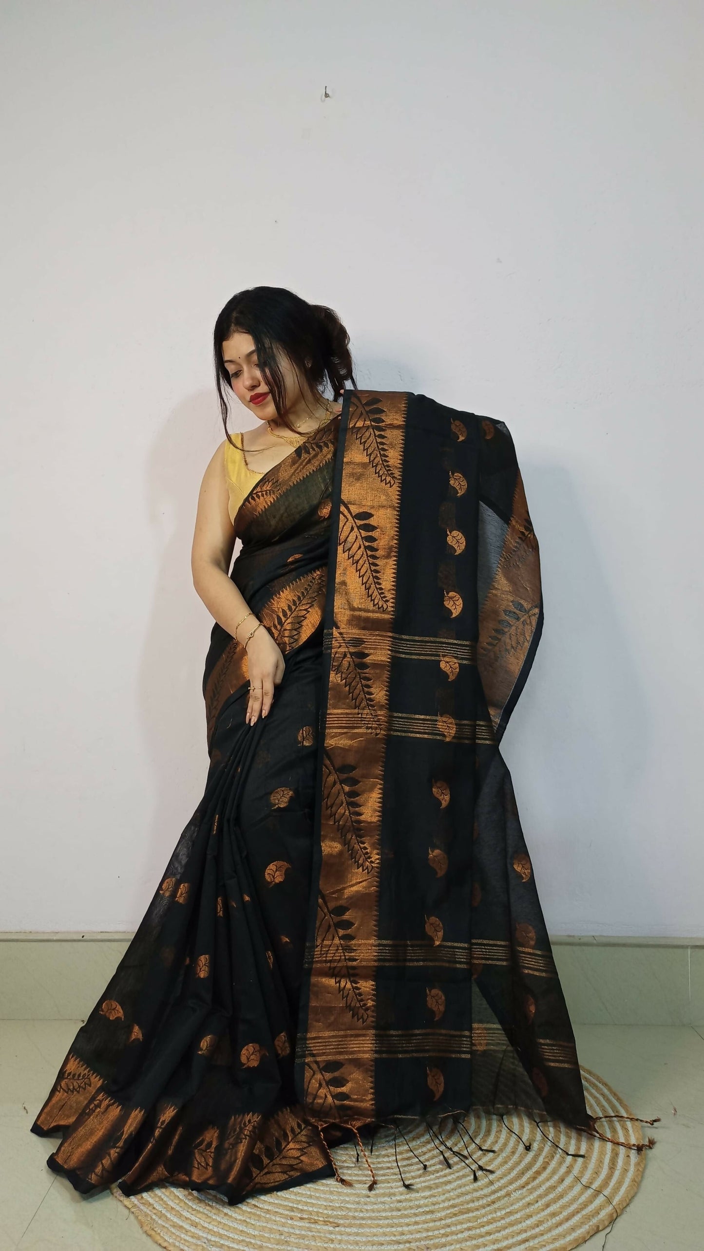 Exclusive Collection Beautiful Black Cotton Silk Woven Handloom Saree With Running Blouse Piece - Swadesiicart