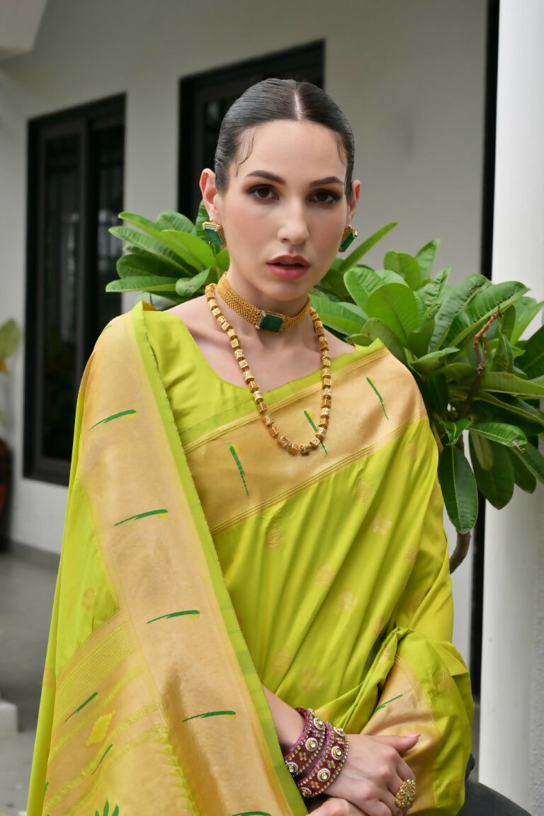 Vishnu Weaves Women's Mahendi Paithani Silk Zari Woven Saree with Blouse - Swadesiicart