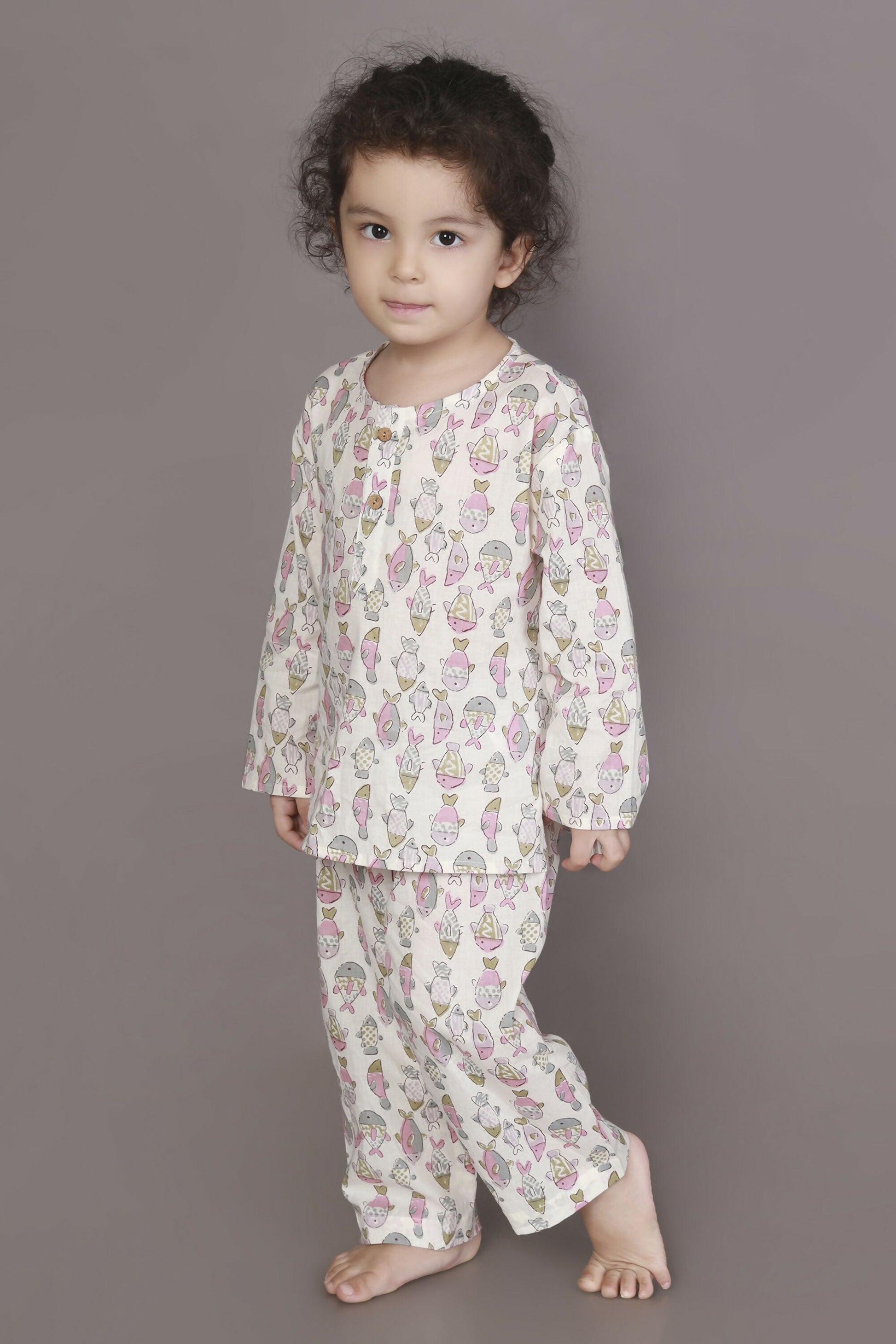 Breathables White & Yellow Tortoise Cotton Nightsuit Set For Kids