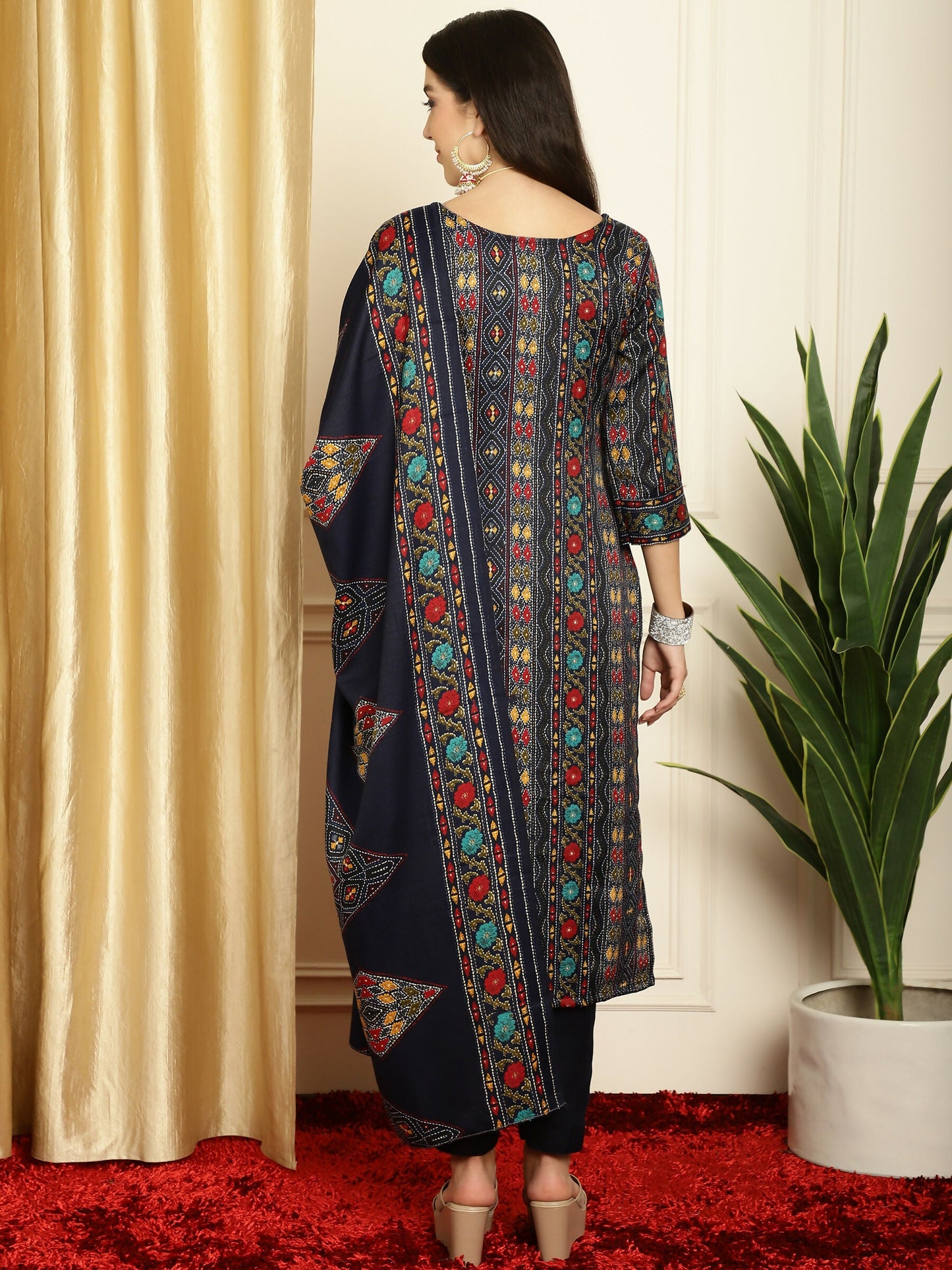 Jyoti Fashion Women's Navy Blue Pashmina Floral Digital Printed Kurta with Trouser & Dupatta | Swadesiicart