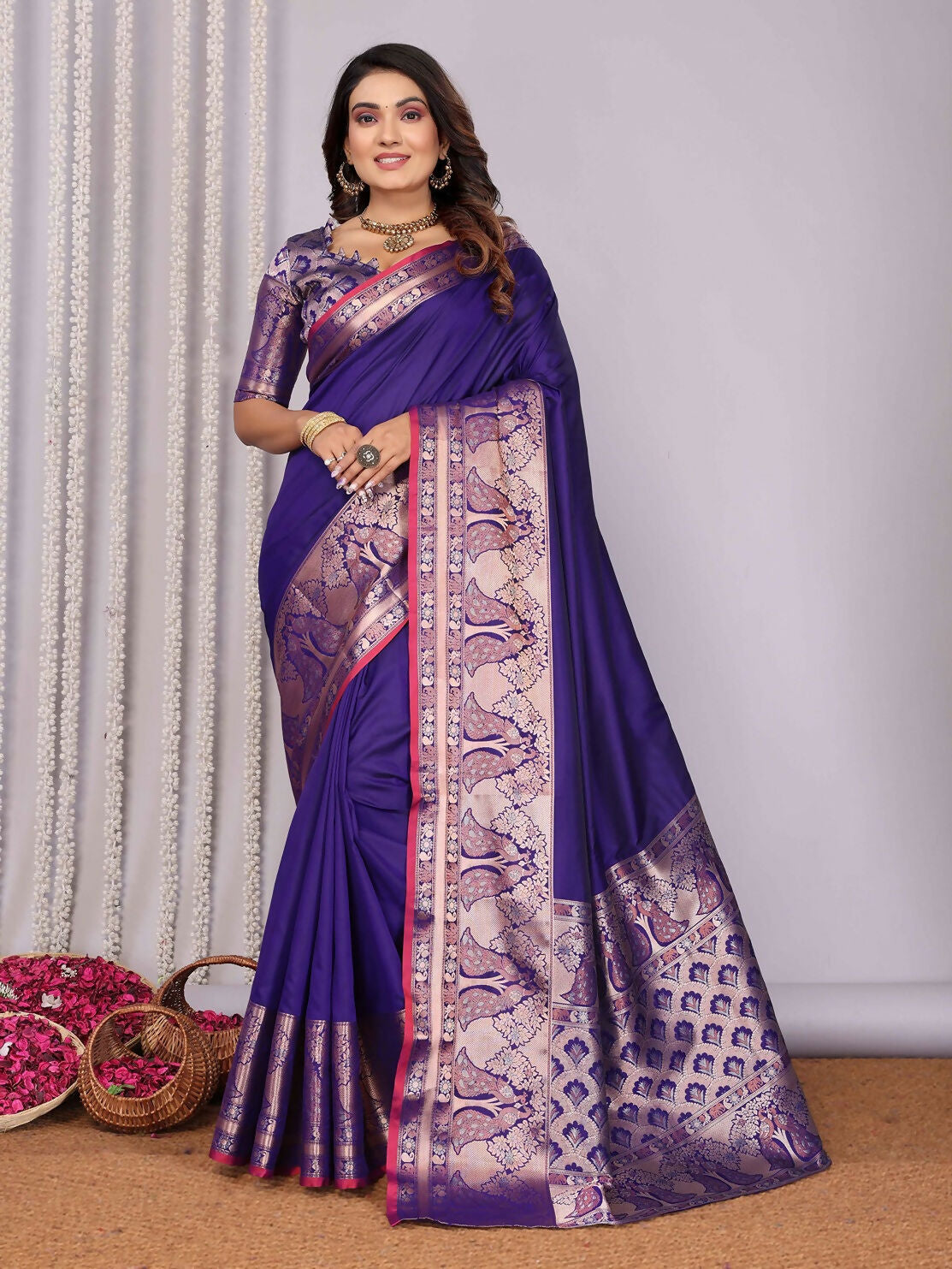 Joban Fashion Purple Woven Banarasi Silk Sarees | Swadesiicart