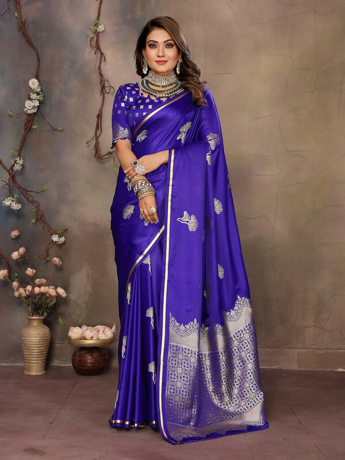 Joban Fashion Royal Blue Floral Motifs Banarasi Silk Sarees | Swadesiicart