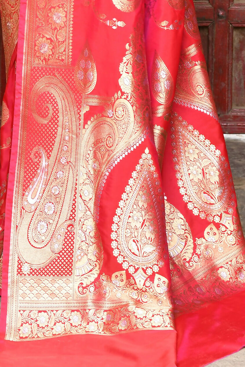 Joban Fashion Red Soft Pure Handloom Banarasi Silk Saree | Swadesiicart