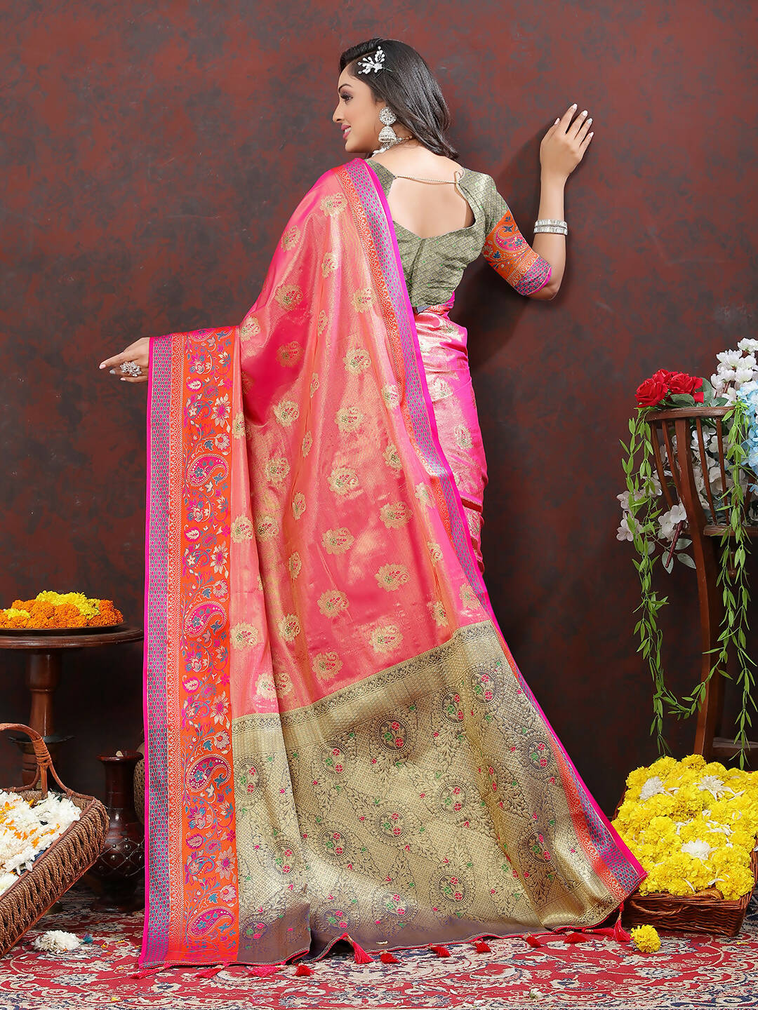 Lorenvalley Fashion Pink Kanjivaram Silk Woven Design with Zari Weaving Saree - Swadesiicart