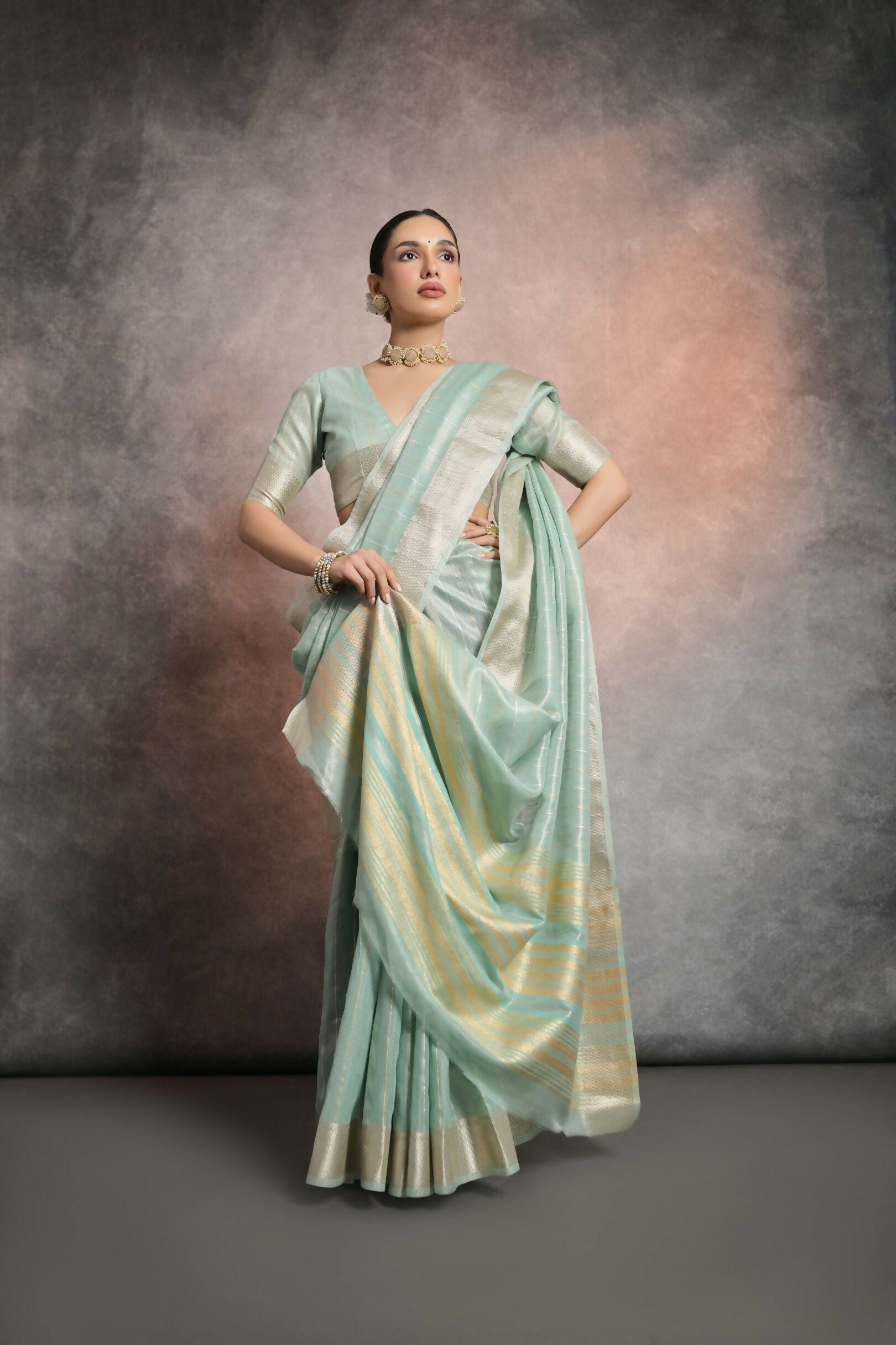 Vishnu Weaves Women's Sea-Green Tissue Linen Zari Woven Saree with Blouse - Swadesiicart