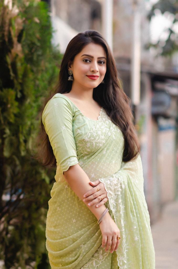Green Pure Chiffon Woven Design Saree with Unstitched Blouse - Hiral Fashion | Swadesiicart