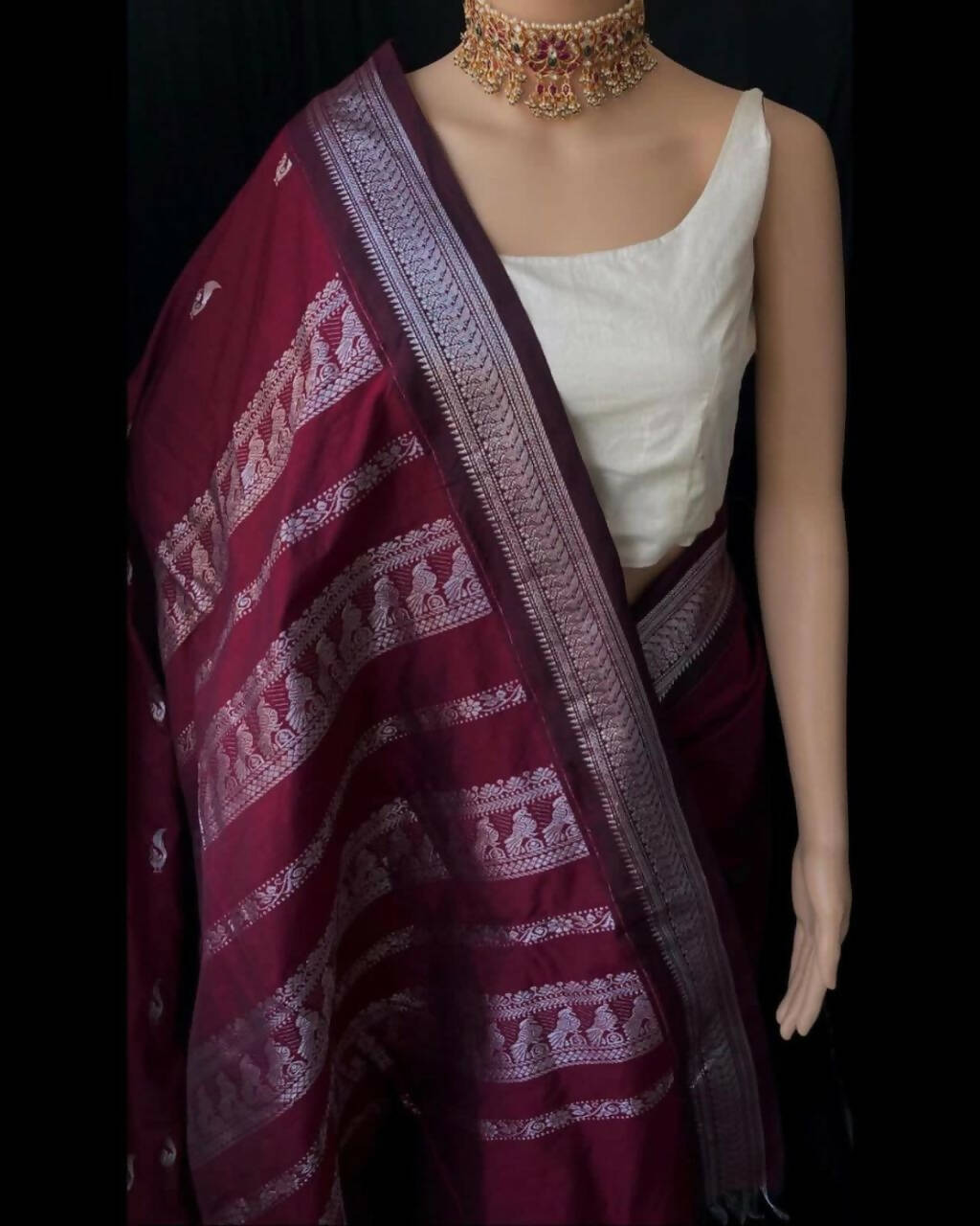 DEIANA'S Beautiful Designer Golden zari Soft Lichi Silk Saree - Wine - Swadesiicart