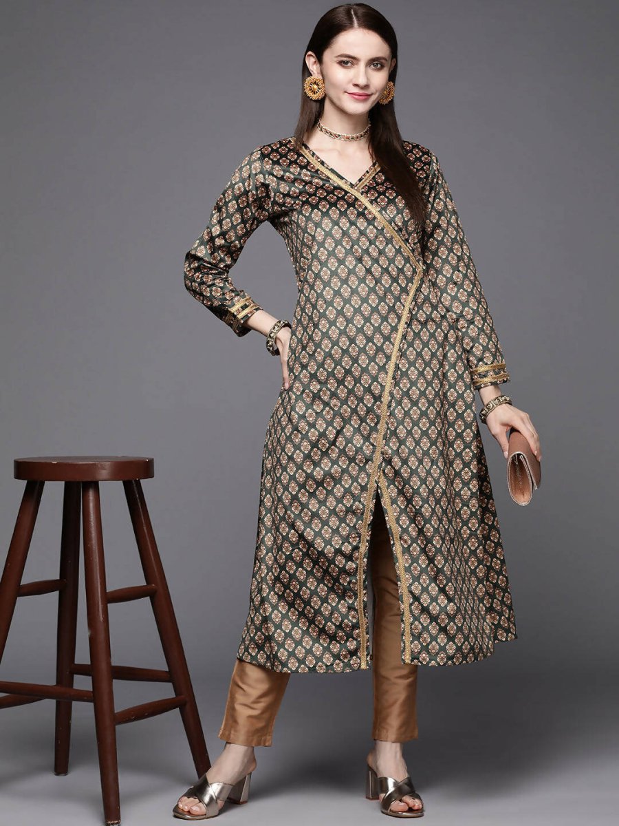 Ahalyaa Women Green & Cream-Coloured Floral Printed Velvet Kurta | Swadesiicart