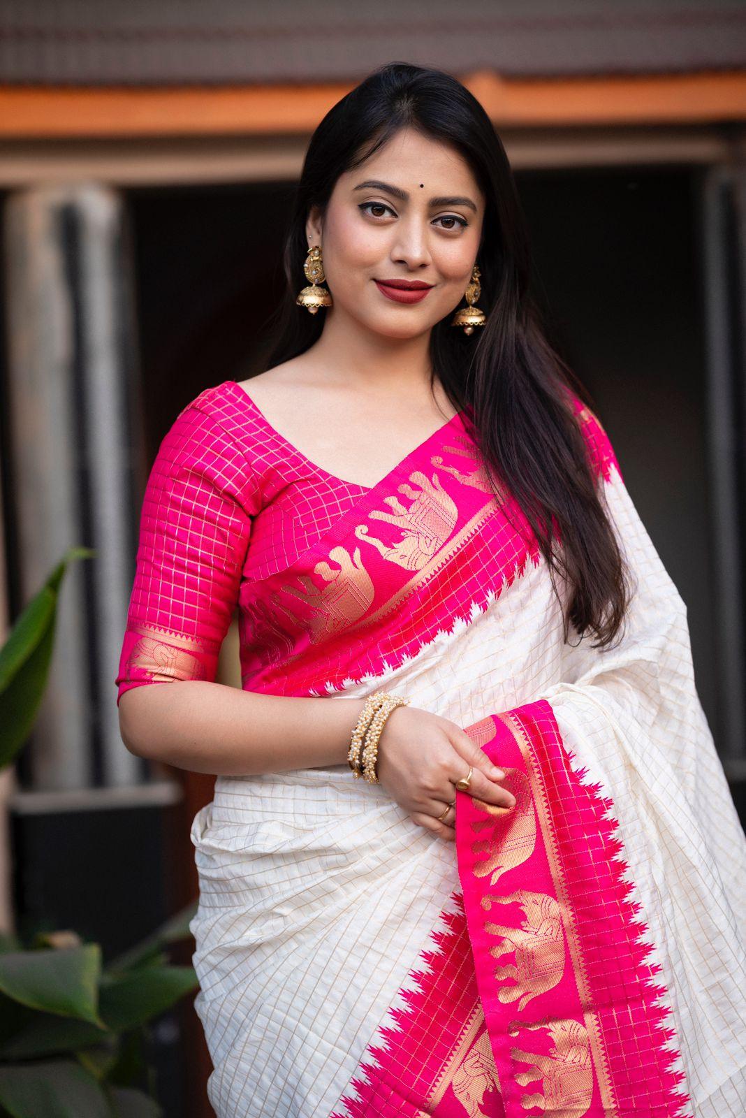 Rani Silk Zari Woven Saree with Unstitched Blouse - Hiral Fashion | Swadesiicart