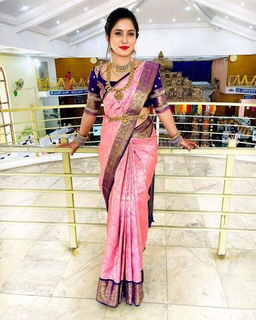 Vamika Weaving Banarasi Jacquard Pink Kanjivaram Saree | Swadesiicart