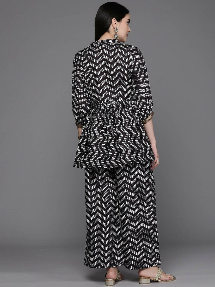 Ahalyaa Women Printed Ethnic Co-Ords - Black Color - Swadesiicart