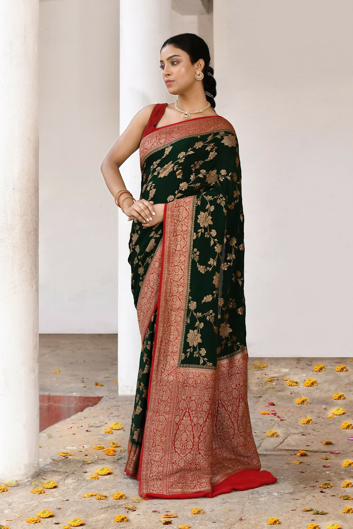 Joban Fashion Green Crepe Chiffon Pure Handloom Banarasi Silk Saree | Swadesiicart