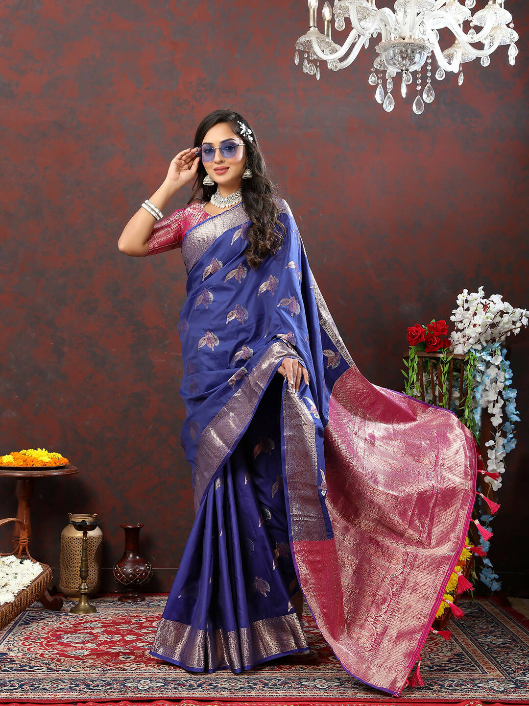 Lorenvalley Fashion Navyblue Soft Silk Woven Design Zari Weaving Saree - Swadesiicart