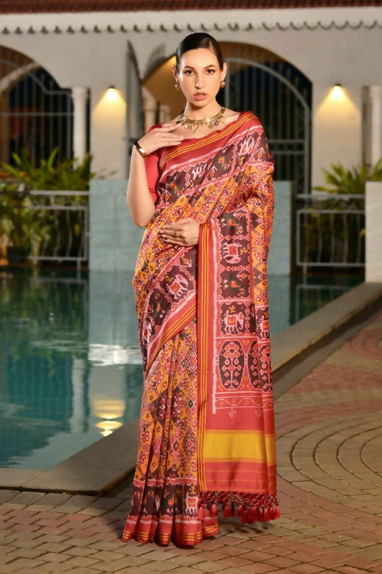 Vishnu Weaves Women's Mustard Banarasi Silk Patola Printed Saree with Blouse - Swadesiicart