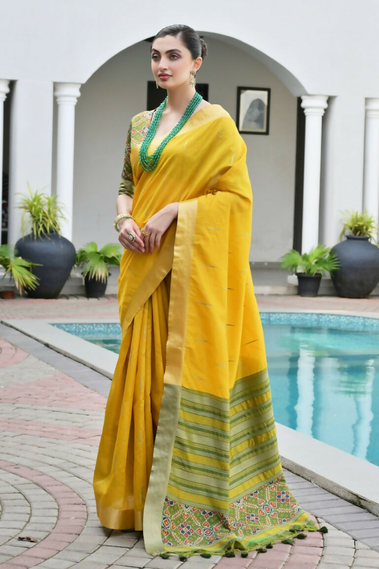 Vishnu Weaves Women's Yellow Raw Silk Patola Zari Woven Saree with Blouse - Swadesiicart