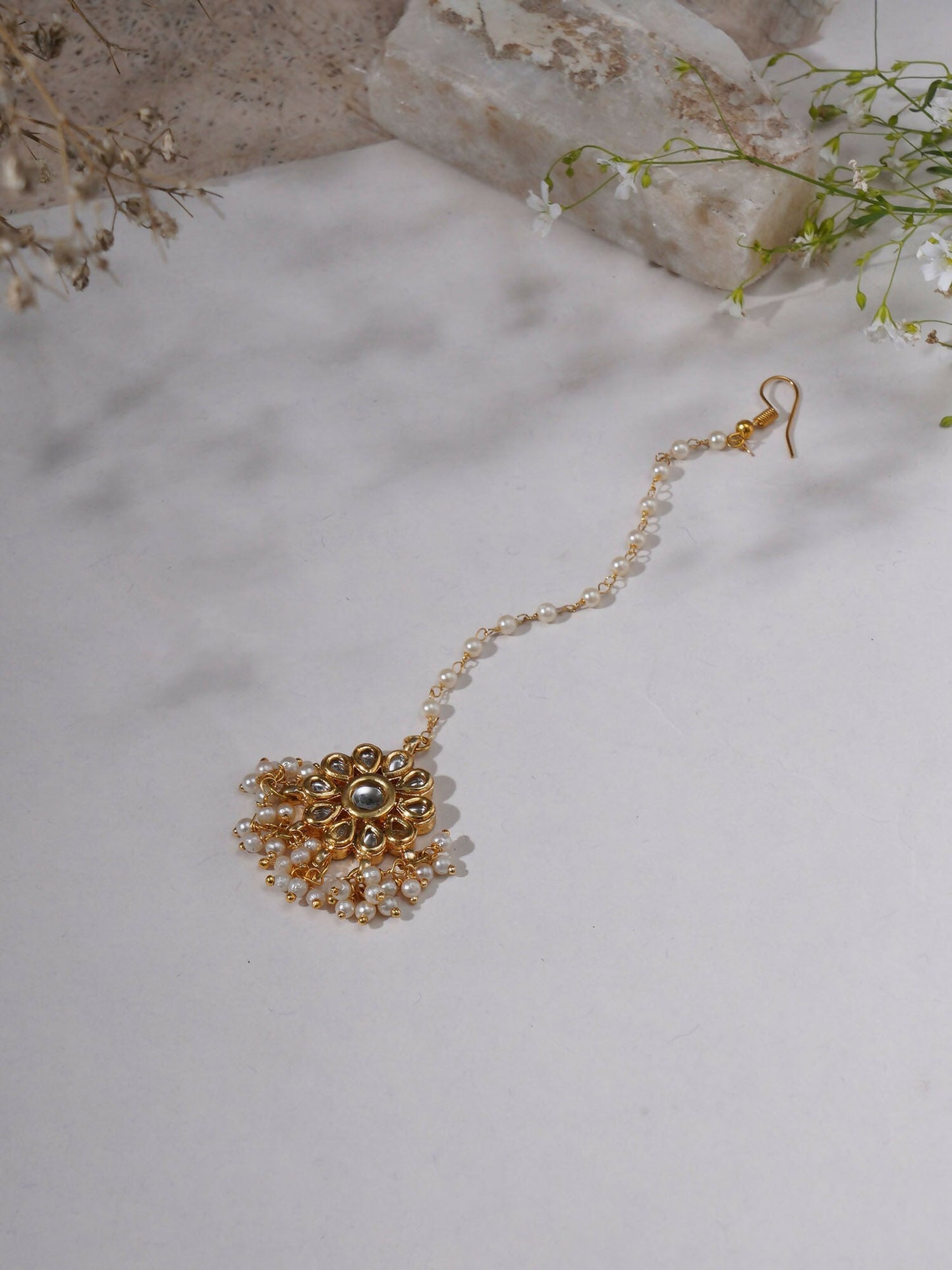 Kundan Maang Tikka (Gold) - Ruby Raang | Swadesiicart