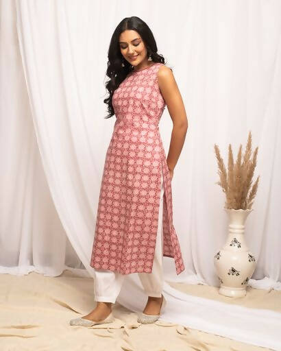 FIORRA Women's Floral Printed Pink Cotton Straight Kurta - Swadesiicart