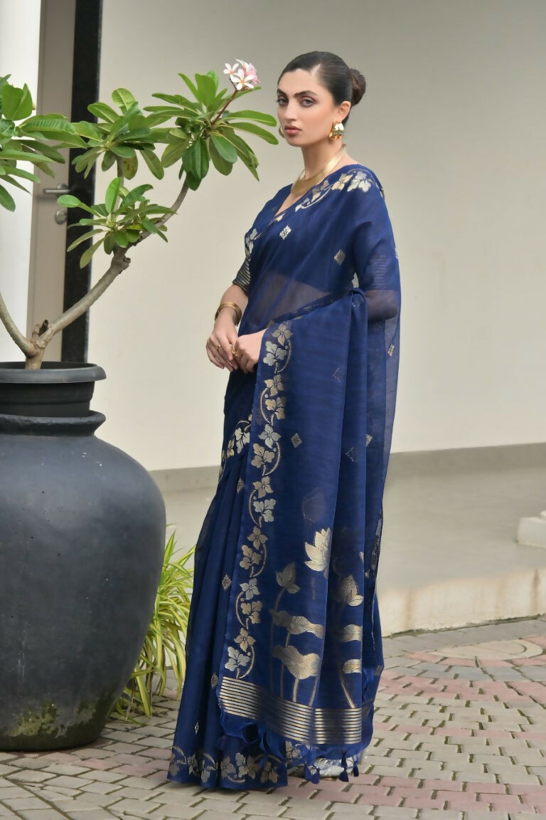 Vishnu Weaves Women's Blue Linen Silk Zari Weaving Saree with Blouse - Swadesiicart