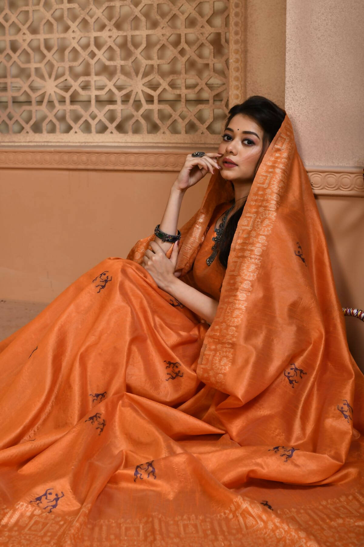 Vishnu Weaves Women's Orange Handloom Raw Silk Woven Border Saree with Unstitched Blouse - Swadesiicart