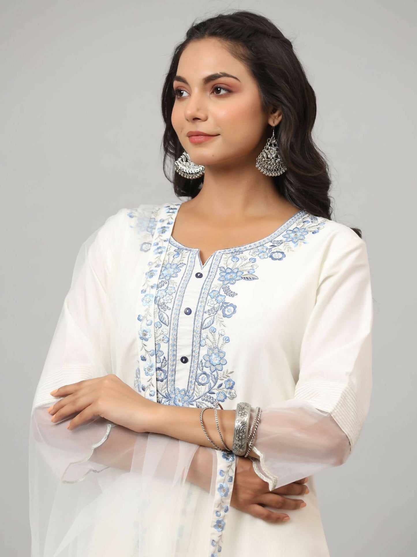Juniper Women's White Chinnon Solid Embroidered Kurta Set | Swadesiicart