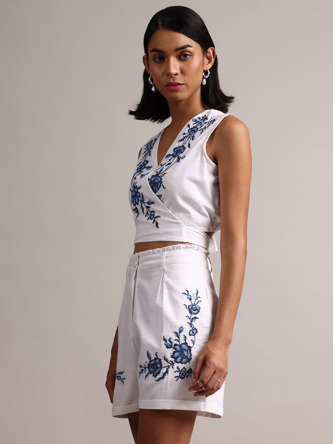 Zaccai Women's White Cambric Embroidered Co-Ords - Swadesiicart