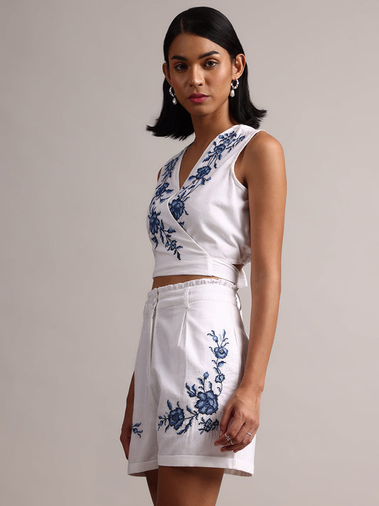 Zaccai Women's White Cambric Embroidered Co-Ords - Swadesiicart