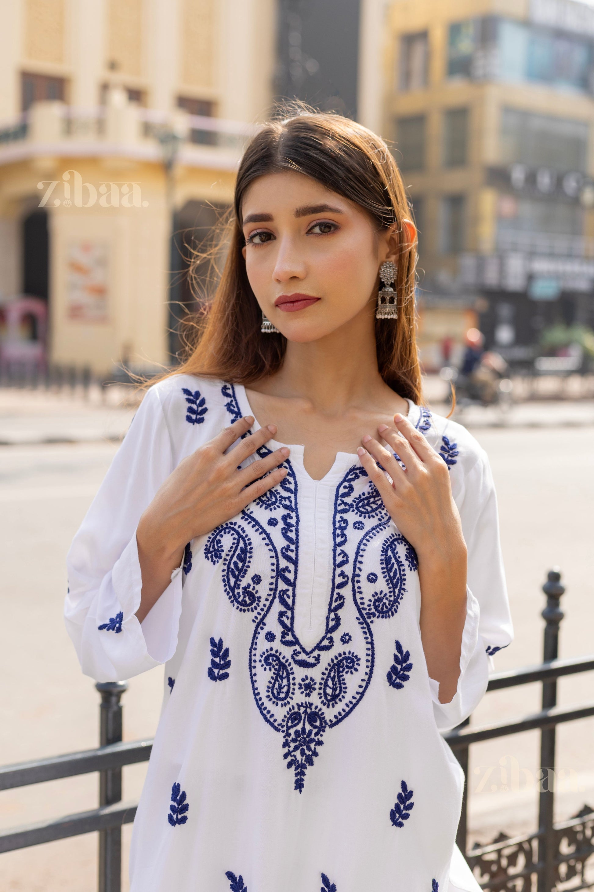 Zibaa Rayon White Chikankari Kurti with small motifs - Swadesiicart