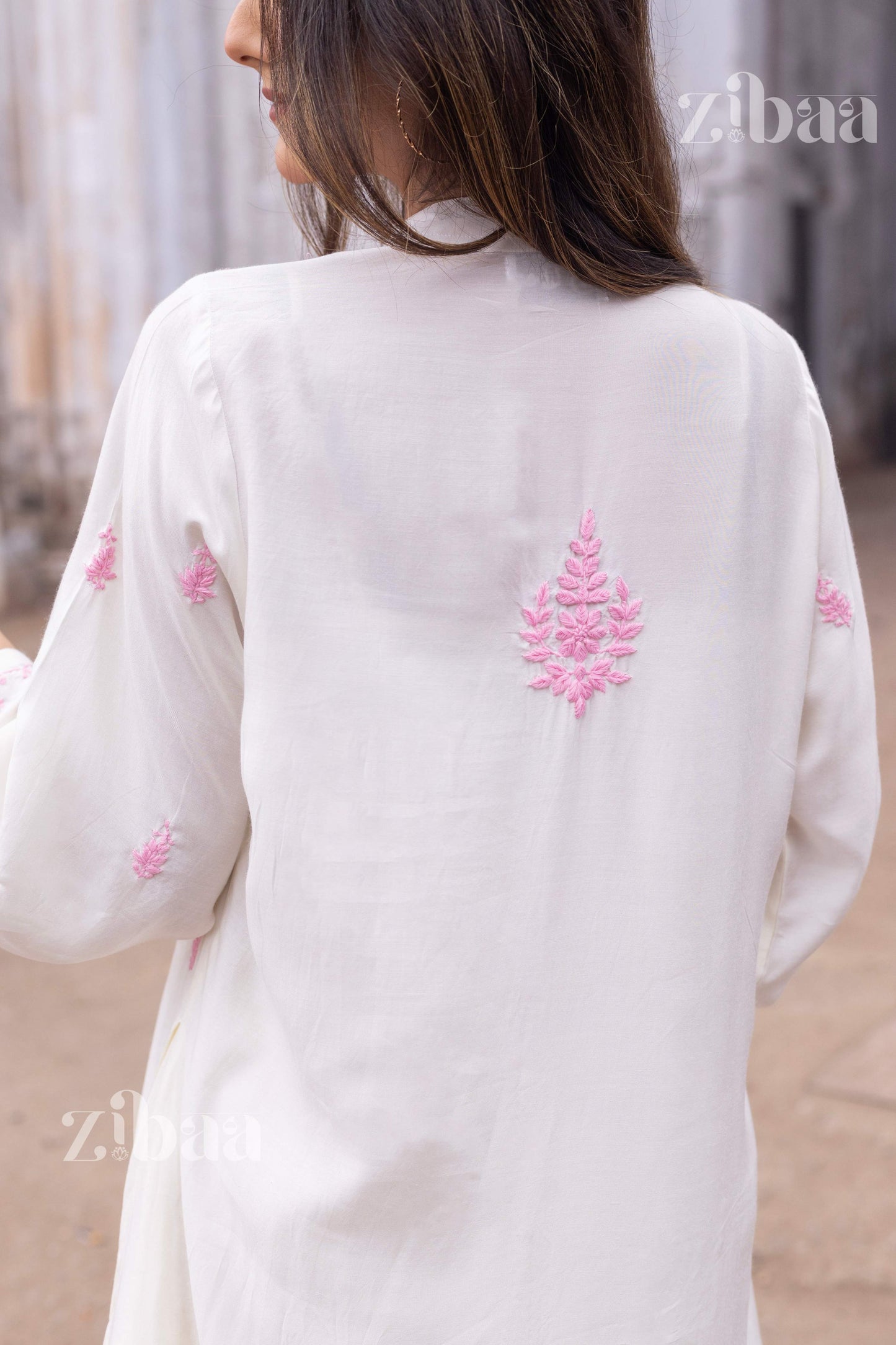 Zibaa Ivory Muslin Long Chikankari Kurta - Swadesiicart