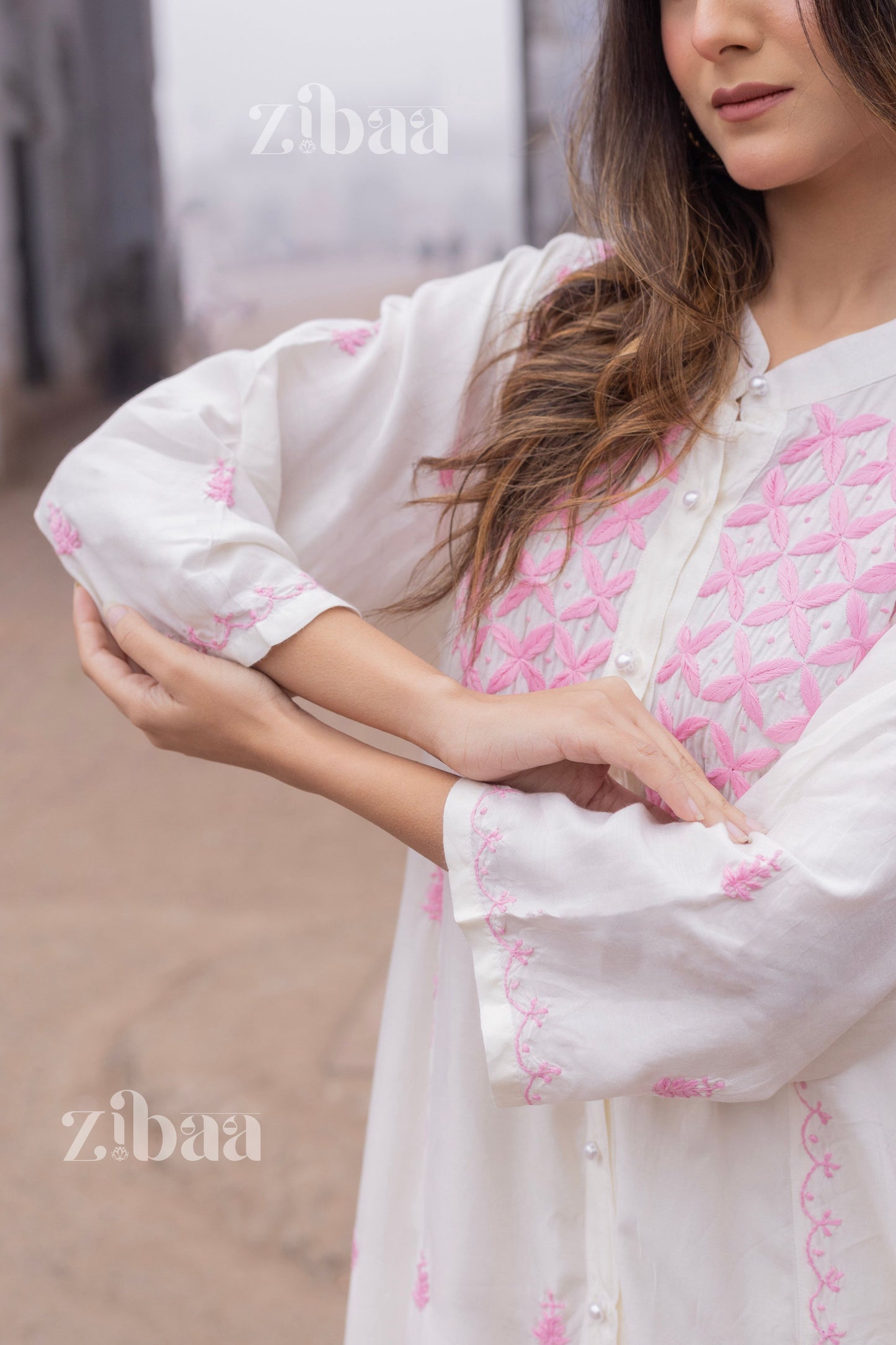 Zibaa Ivory Muslin Long Chikankari Kurta - Swadesiicart