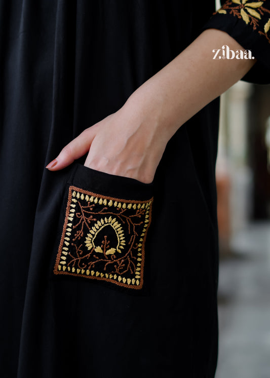 Zibaa Black & Gold Rayon Chikankari Kurta - Swadesiicart