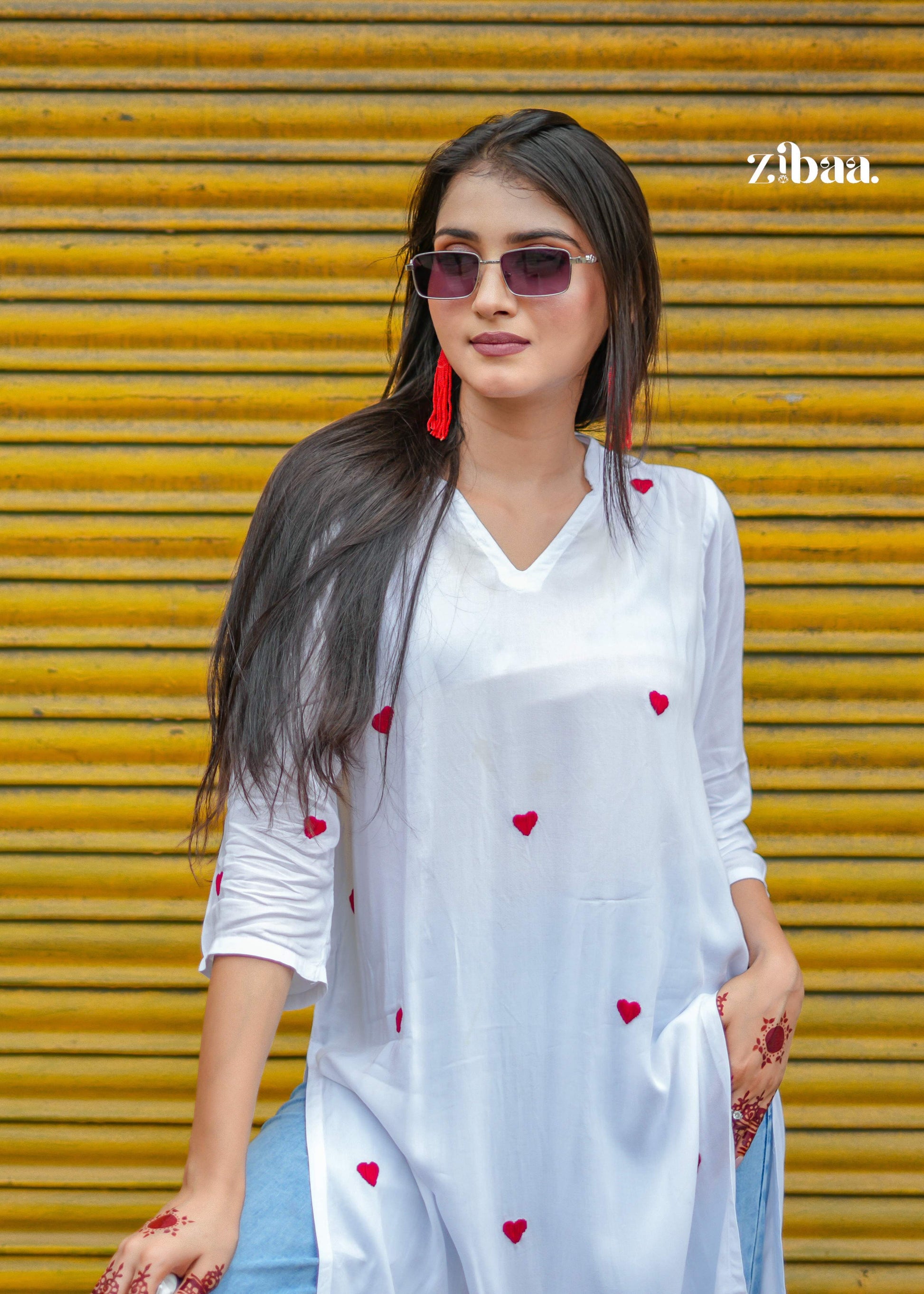 Zibaa White & Red Modal Chikankari Kurta - Swadesiicart