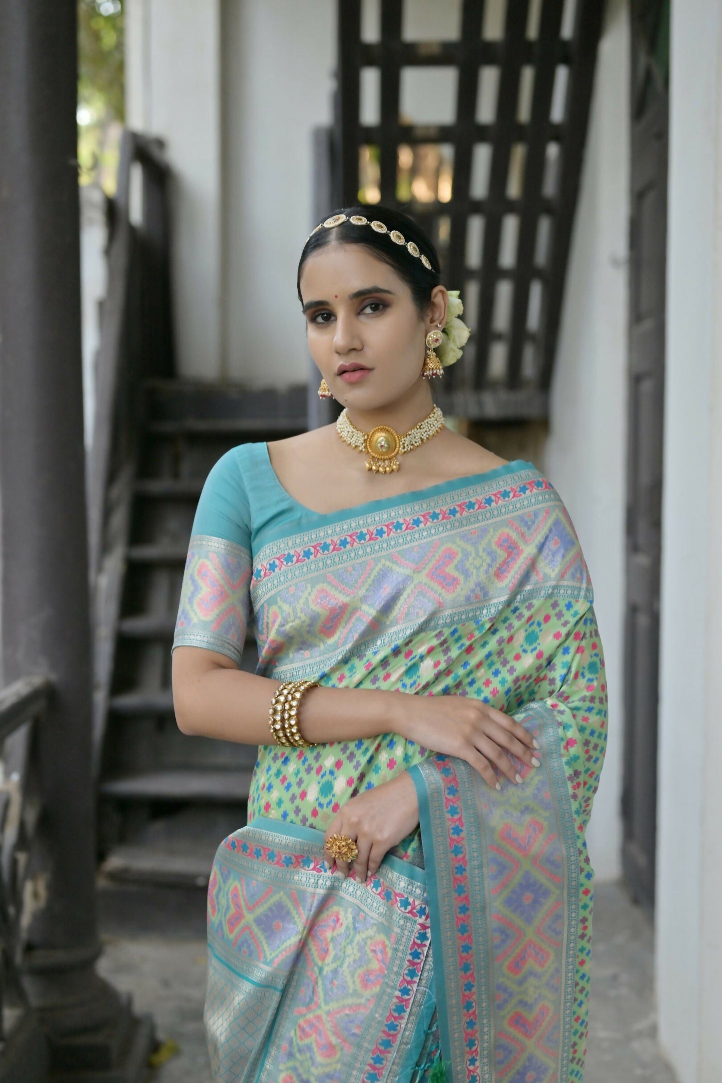 Vishnu Weaves Women's Sea-Green Paithani Silk Saree with Blouse - Swadesiicart