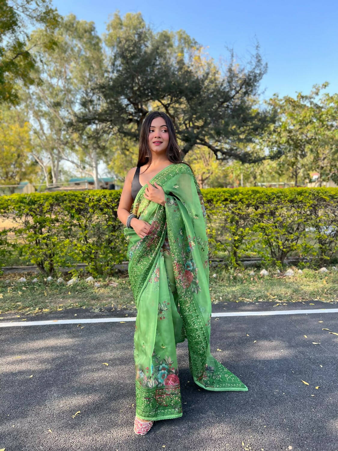 Vamsee Green Organza Saree - Swadesiicart