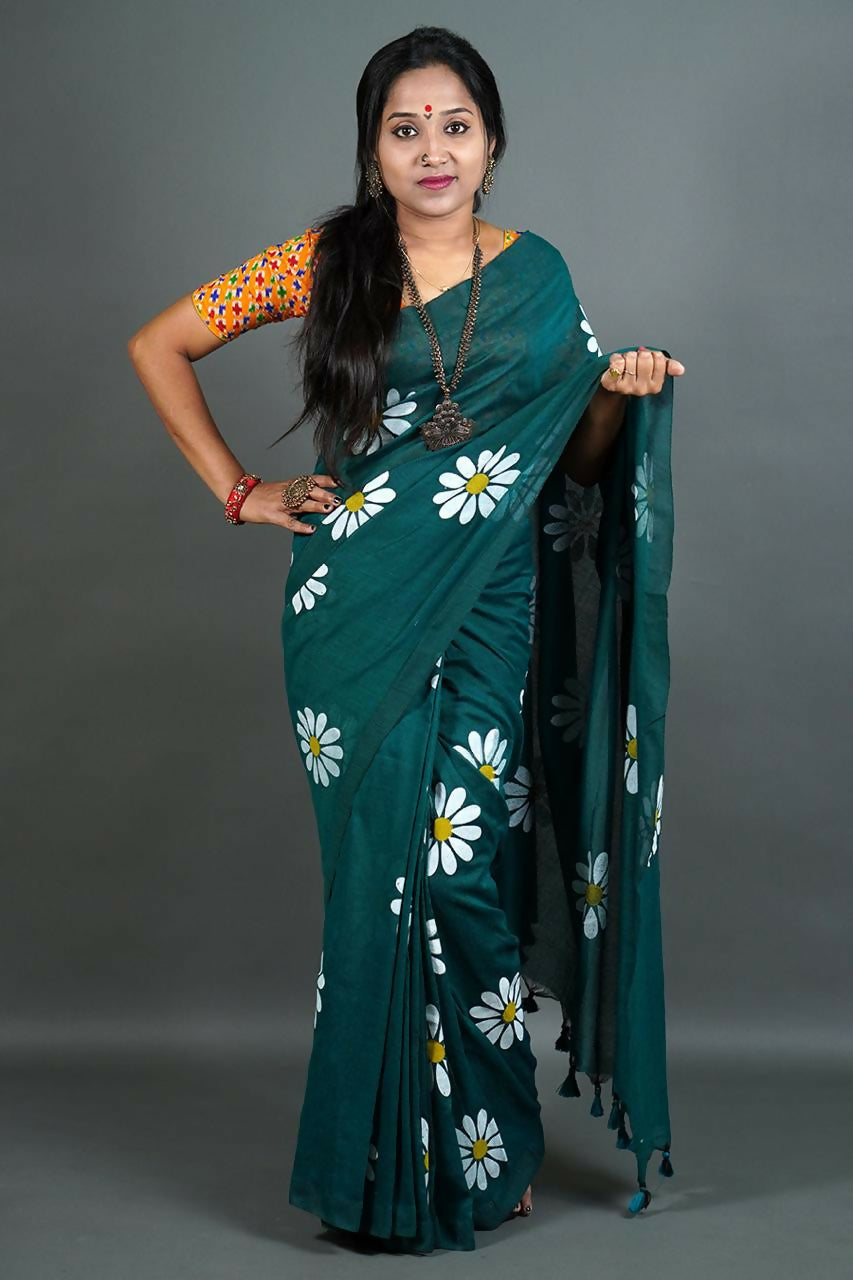 Exclusive Collection Green Pure Cotton Saree With Sunflower Design - Swadesiicart