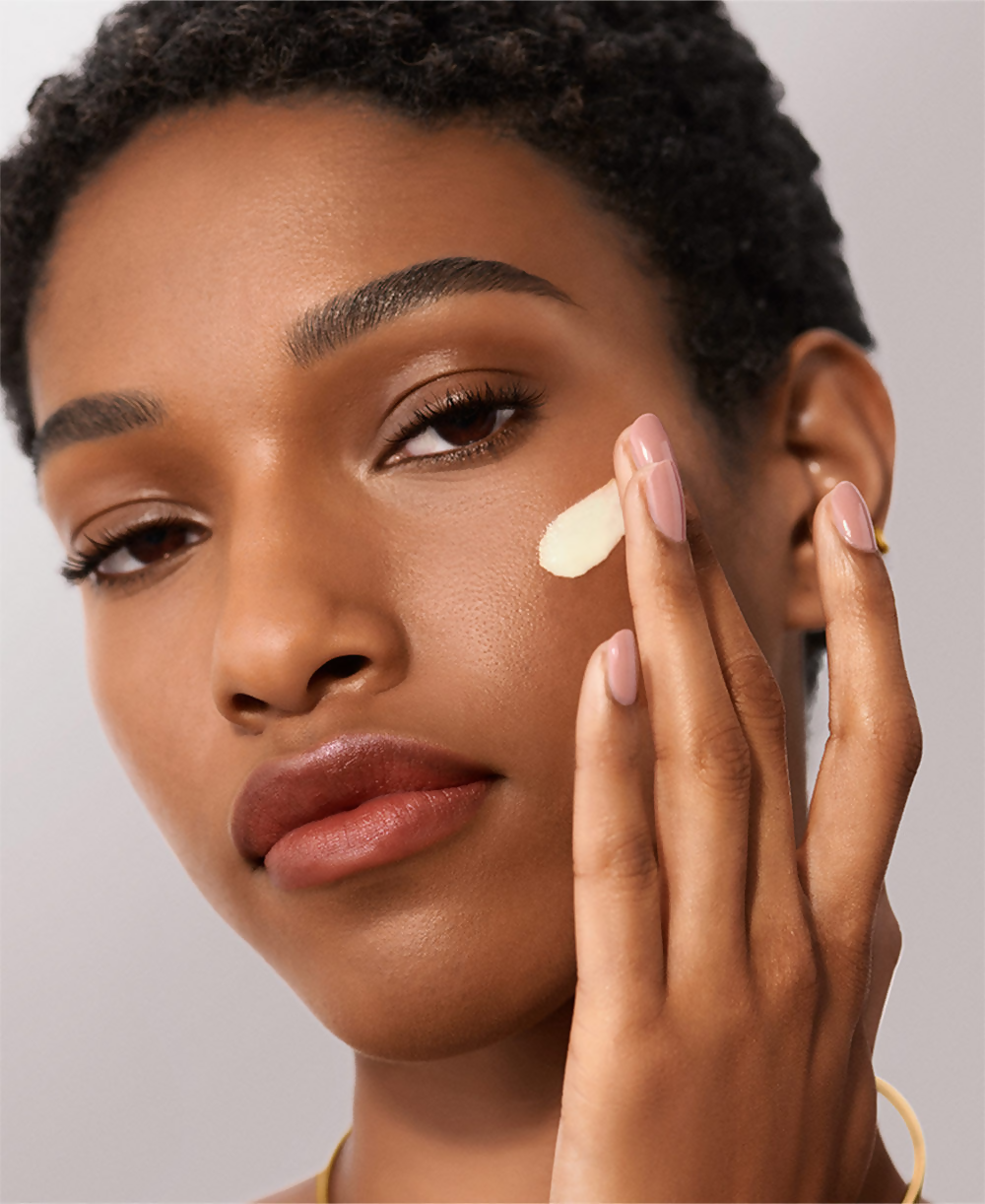 Bobbi Brown Vitamin Enriched Smoothing Serum | Swadesiicart
