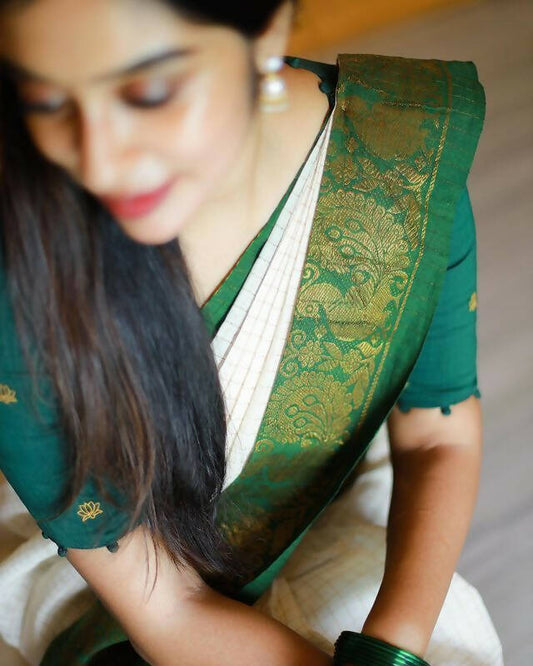DEIANA'S Beautiful Designer Golden zari Soft Lichi Silk Saree - Green - Swadesiicart
