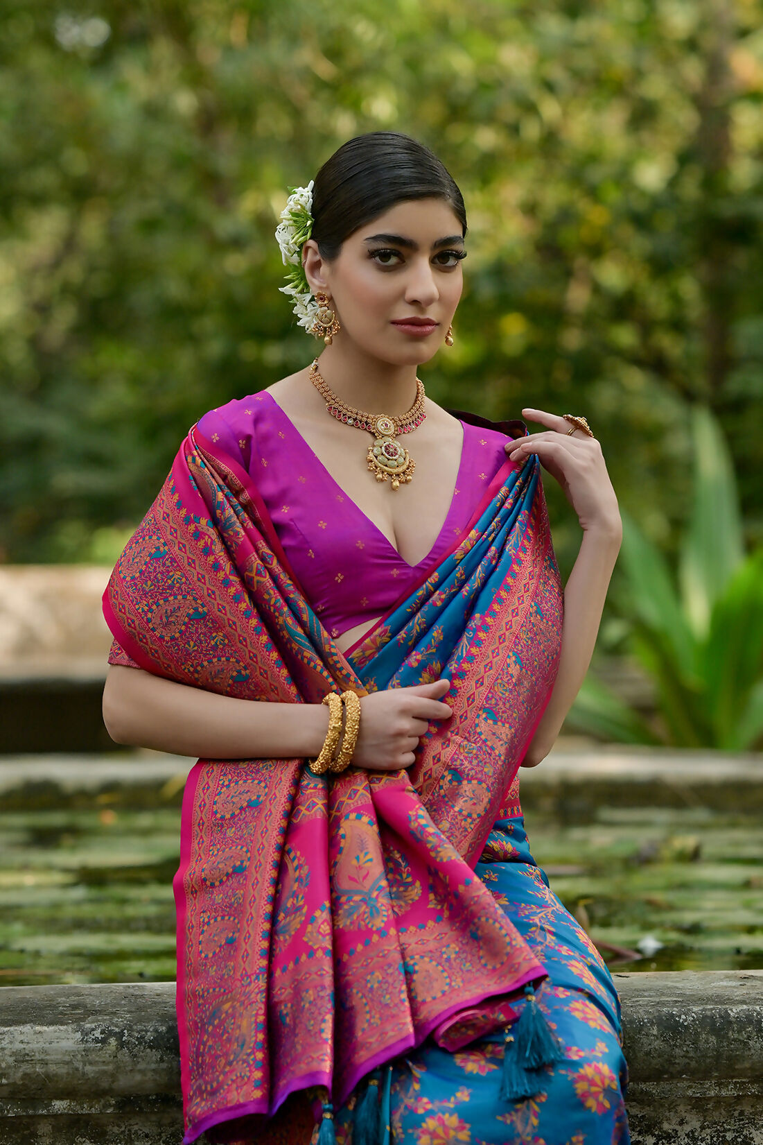 Vishnu Weaves Women's Firozi Pashmina Silk Thread Woven Saree with Blouse - Swadesiicart