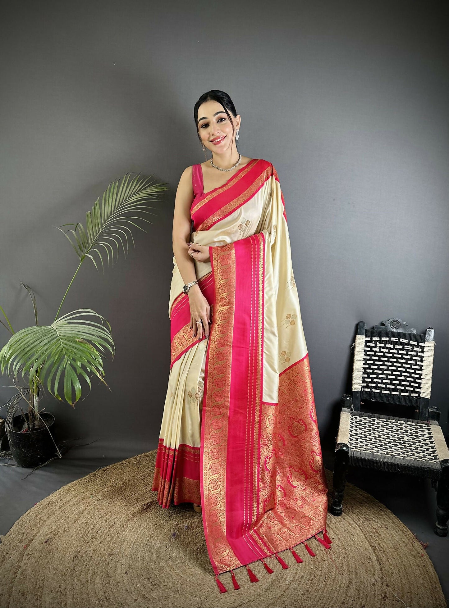 Joban Fashion Cream Banarasi Soft Silk Woven Saree | Swadesiicart