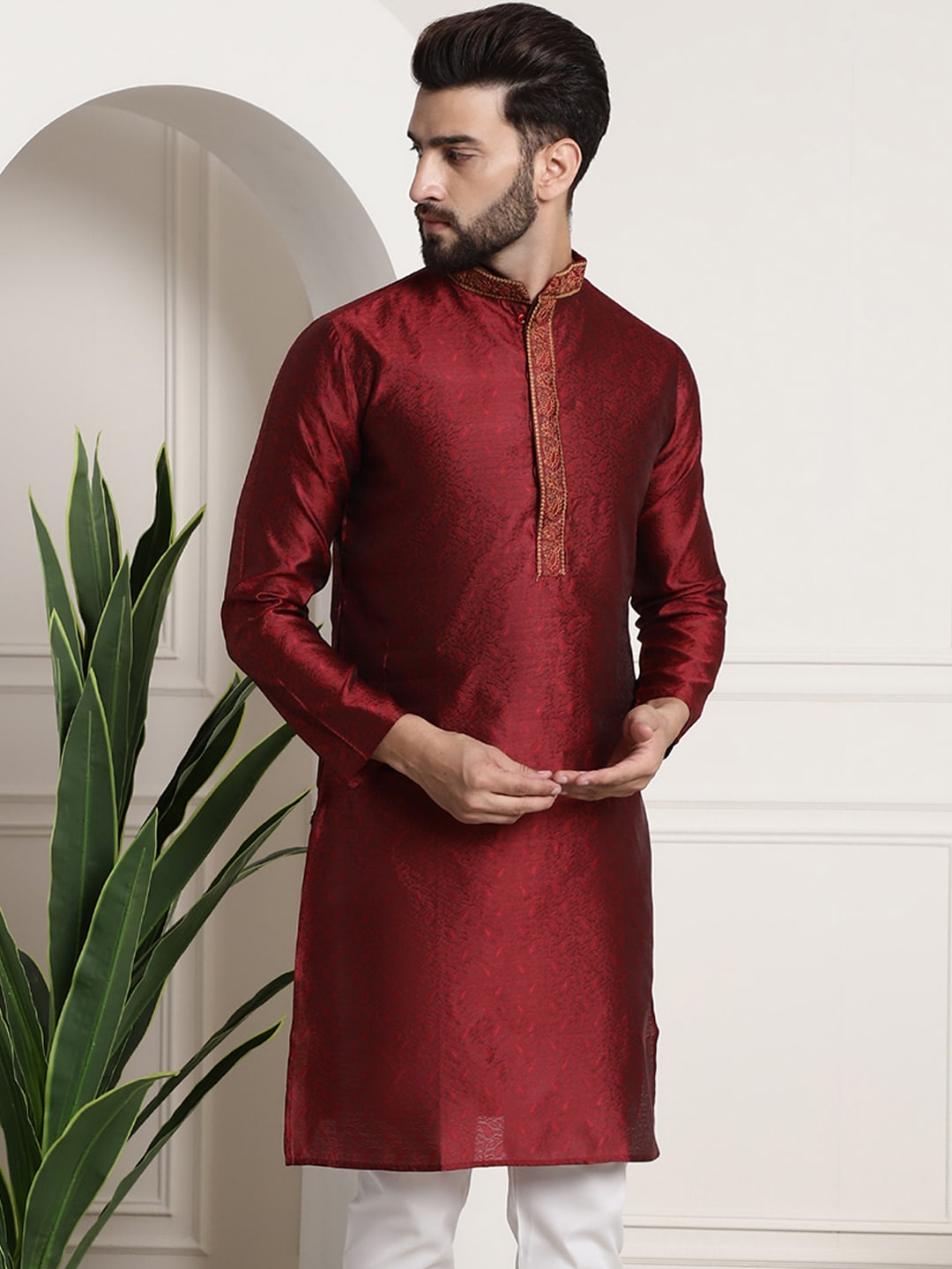 Sojanya Men Red Embroidered Straight Kurta | Swadesiicart