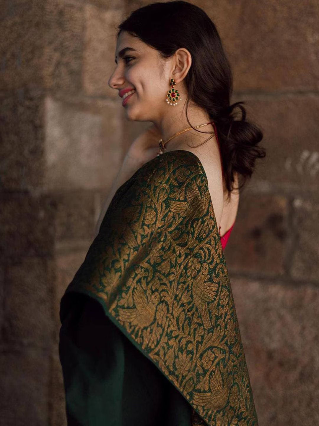 Kalini Ethnic Motifs Woven Design Zari Banarasi Saree | Swadesiicart