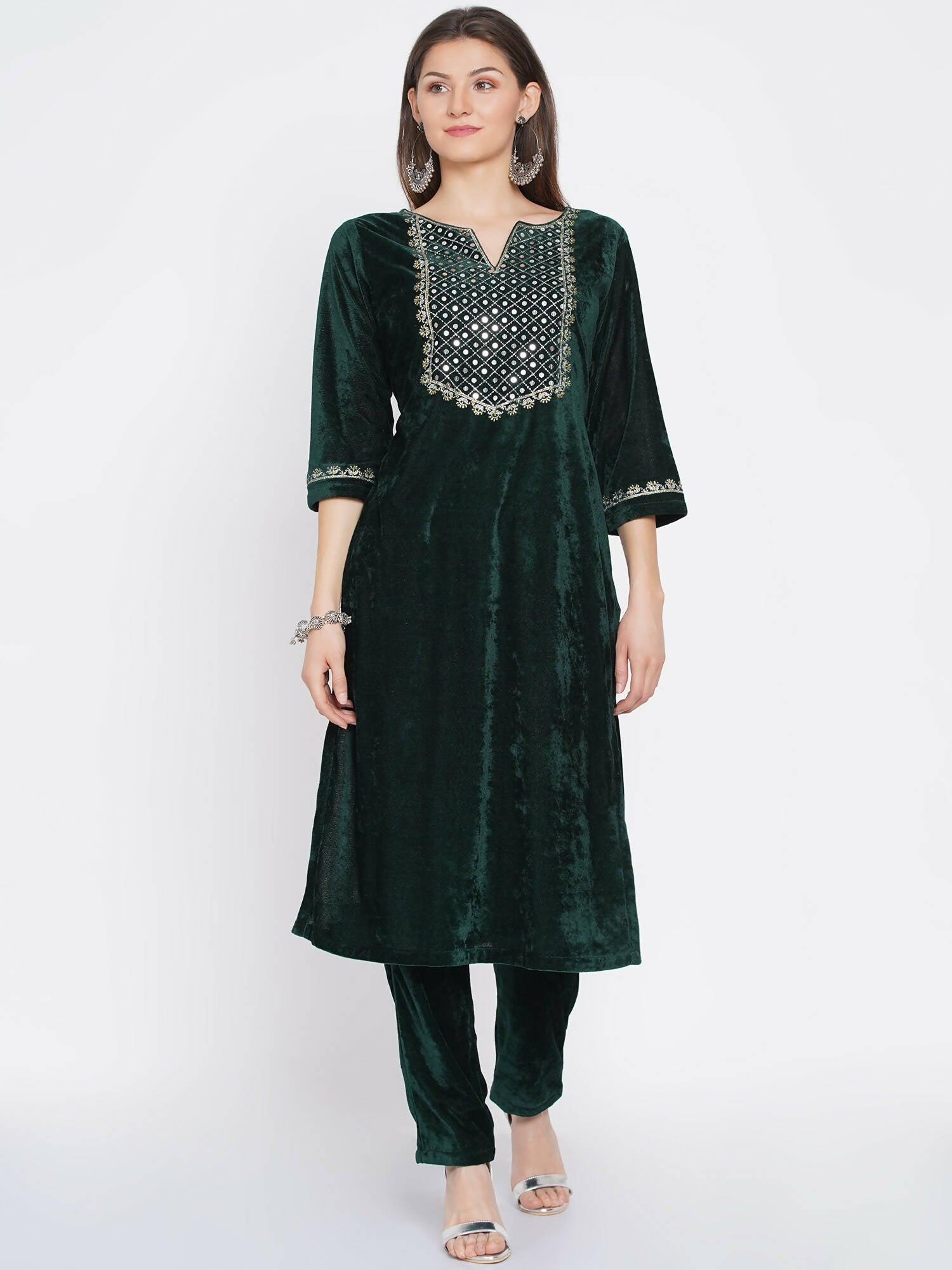 Women Republic Green Velvet Embroidered Kurta With Pant | Swadesiicart