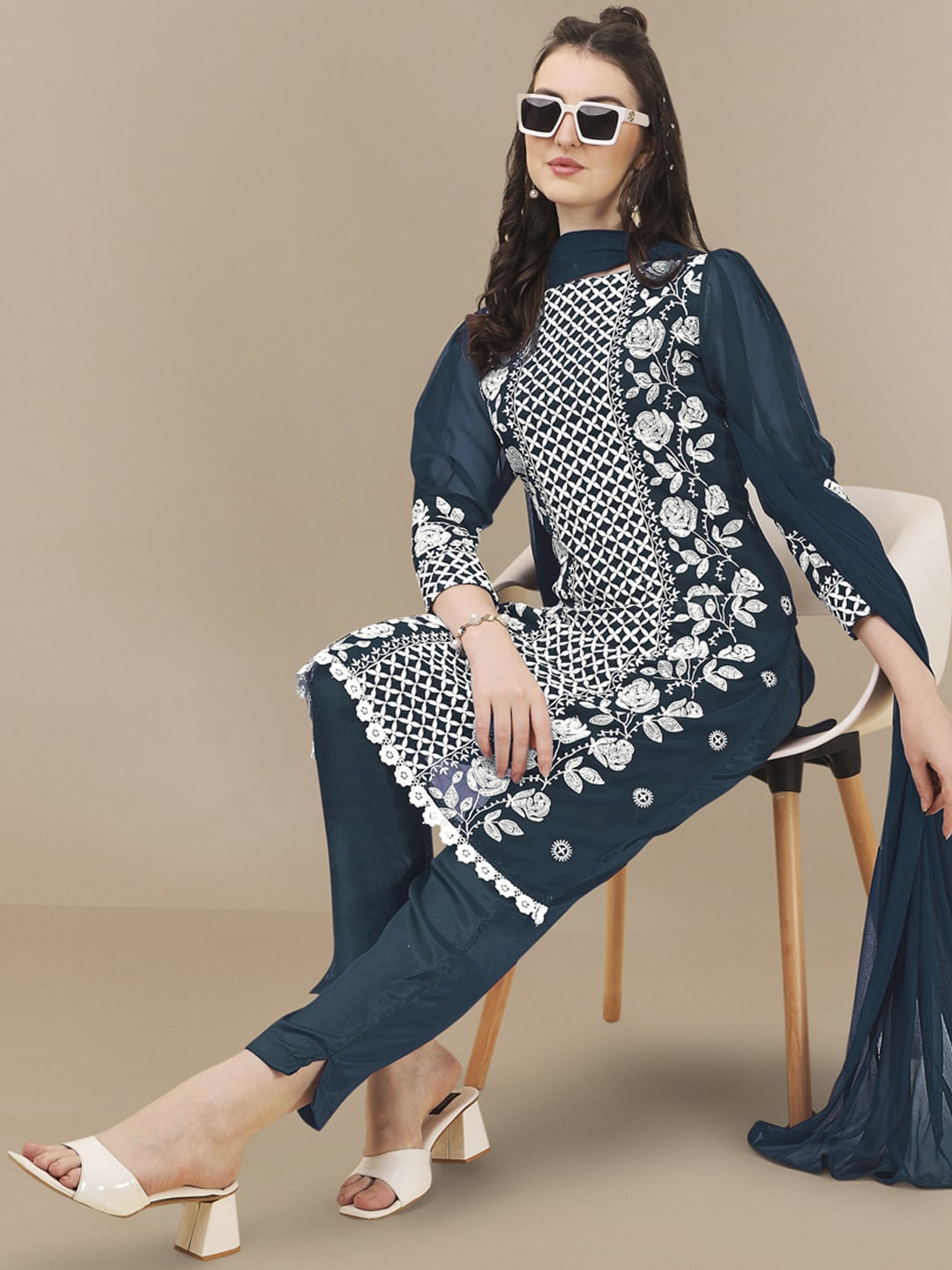 HERE&NOW Floral Embroidered Chikankari Kurta with Trousers & Dupatta | Swadesiicart