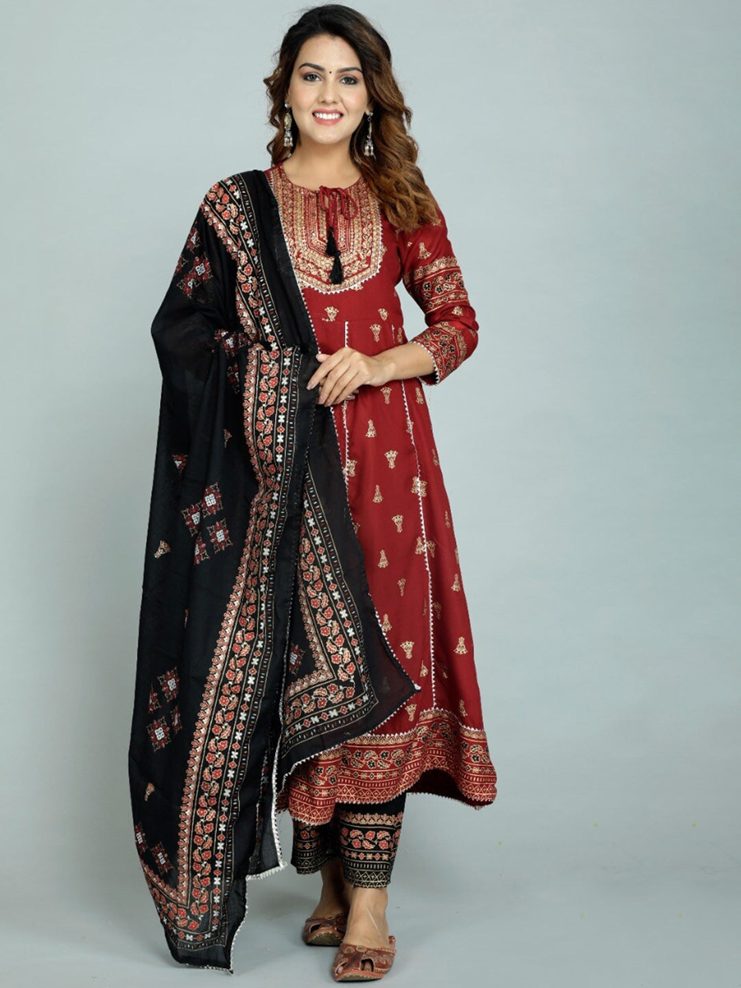 Indian Clothing Women's Red Embroidered Panelled Kurti with Trousers & With Dupatta - NOZ2TOZ - Swadesiicart